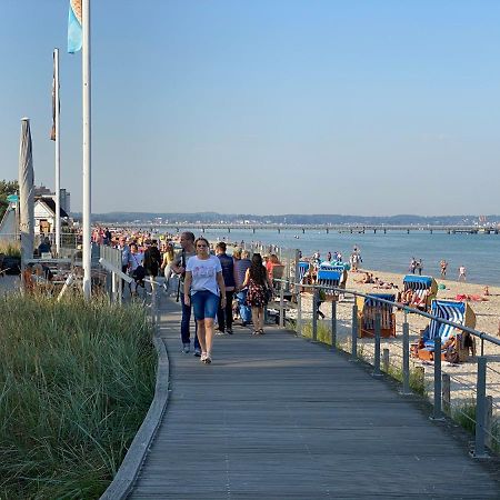 Moderne 3-Zi-Wohnung Mit Meerblick Direkt Am Strand Scharbeutz Esterno foto