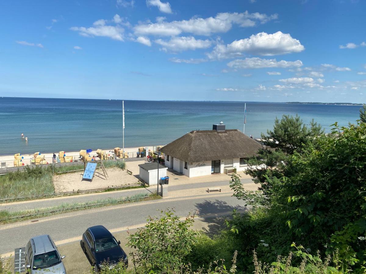 Moderne 3-Zi-Wohnung Mit Meerblick Direkt Am Strand Scharbeutz Esterno foto